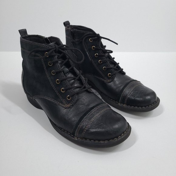 Clarks Shoes - Clarks Whistle Watch Ankle Bootie
